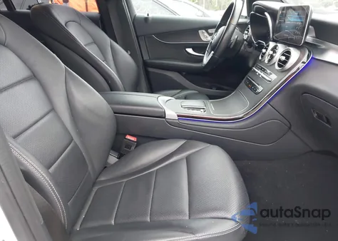 2022 Mercedes-Benz Glc 300 4Matic Suv z USA, uszkodzony, nr VIN W1N0G8EB8NG107907